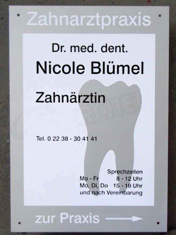 hinweisschild-zahnarzt