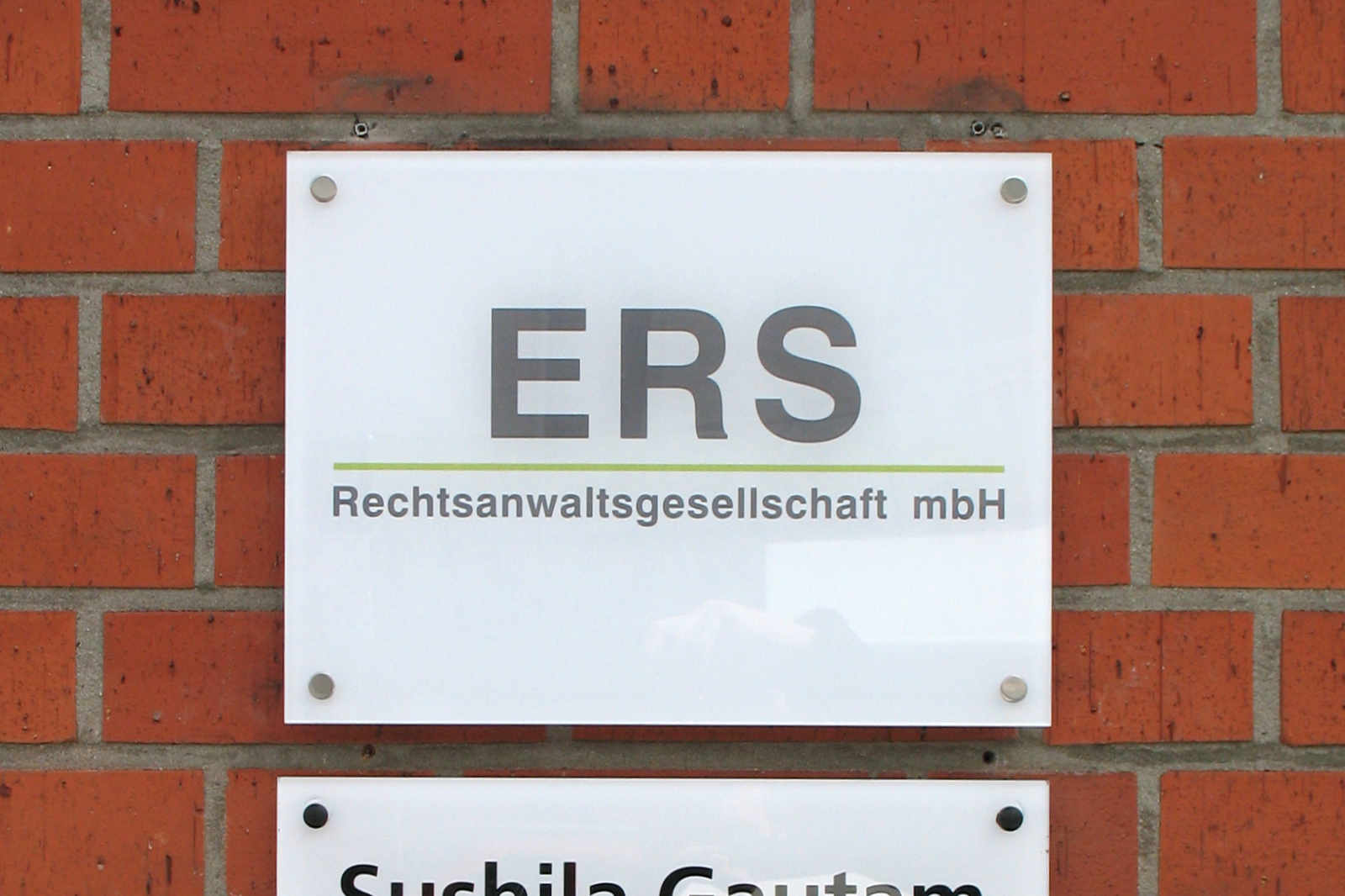 acrylglas-kanzleischild-abstandhalter