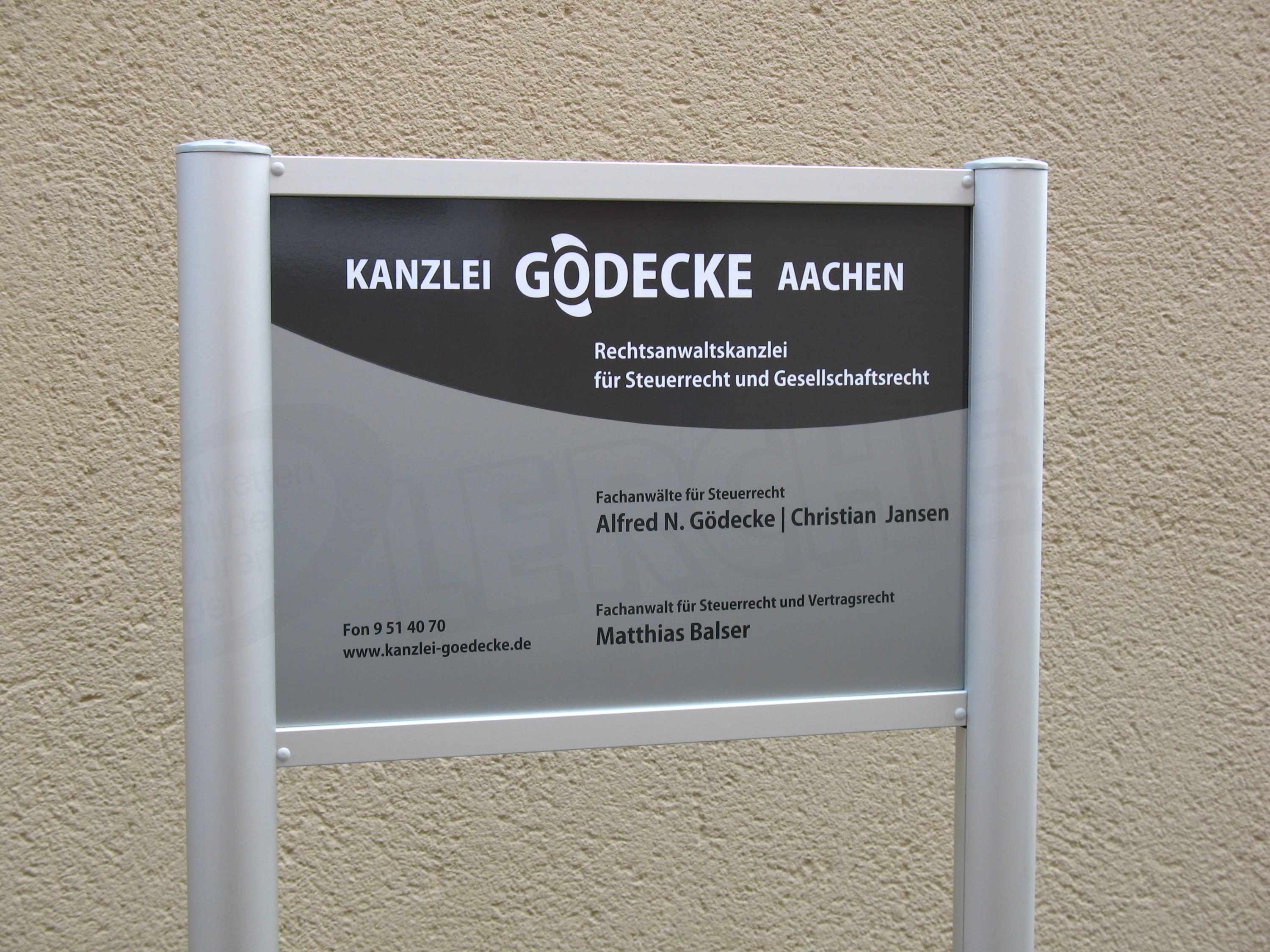 standschild-pegasus_goedecke