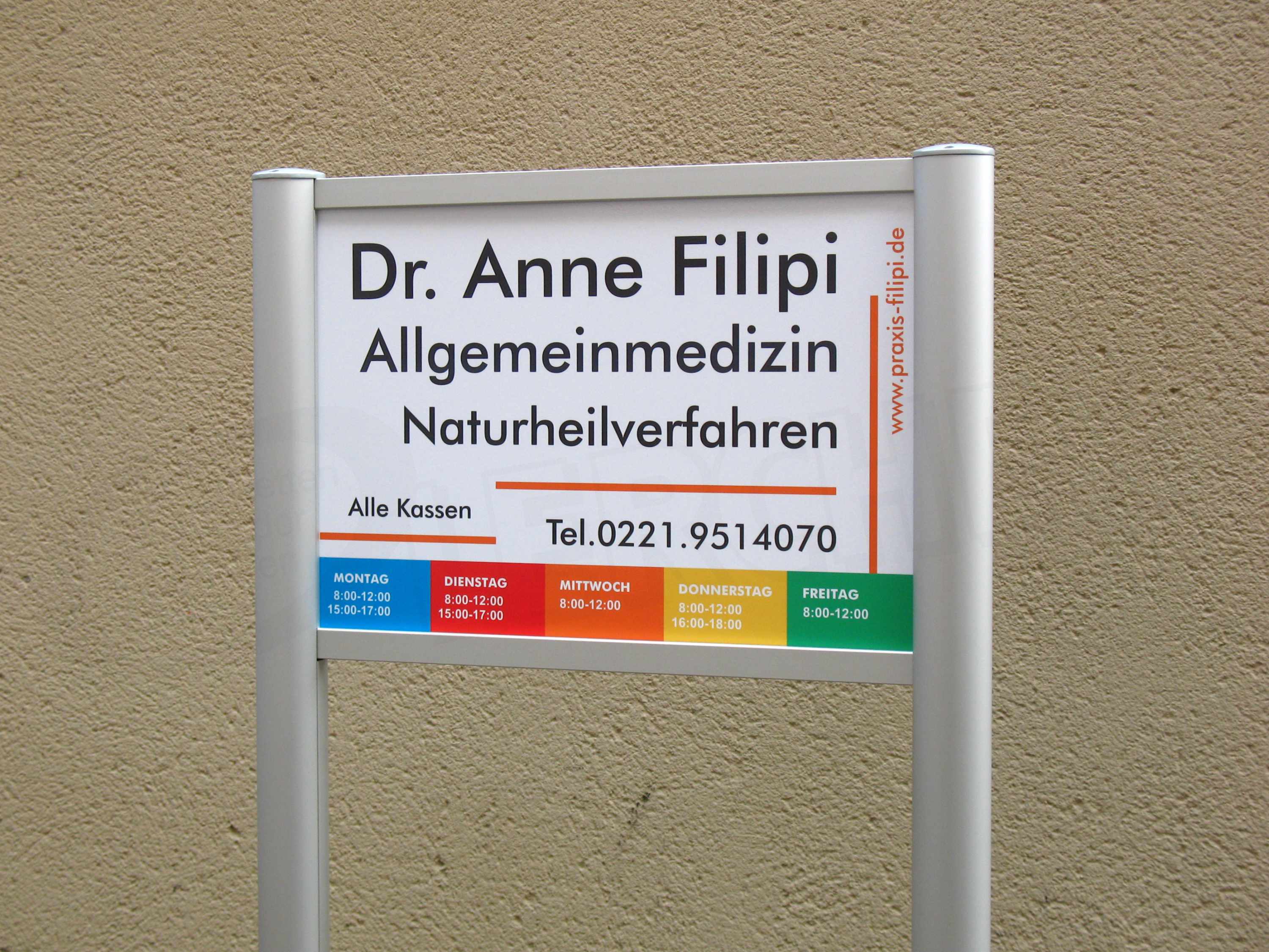standschild-pegasus_filipi